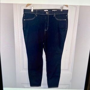 Belk Wonderly pull on Jegging Jeans Size 16